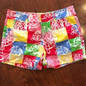Lilly short size 0. VGUC.